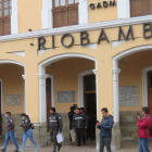 Los concejales fueron trasladados al Comando de Policía #6 luego de rendir sus versiones.