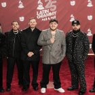 Fans los señalan por estar apoyando a presidente de EE. UU. Donald Trump.