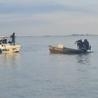 Asalto. Delincuentes fuertemente armados interceptaron embarcación.