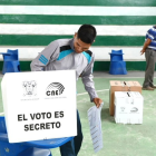 Foto representativa, a días de las elecciones Ecuador 2025.