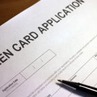 De esta manera puedes aplicar a la ciudadanía estadounidense si cumples con los requisitos.