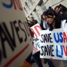 Manifestantes frente a la Agencia de Estados Unidos para el Desarrollo Internacional (USAID) en Washington, DC, EE. UU., 3 de febrero de 2025.