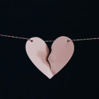 La ruptura sentimental puede ser un golpe emocional fuerte, pero es también una oportunidad para el autoconocimiento y la sanación.