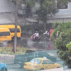 En zona del centro y del norte la lluvia ha empezado ha intensificarse. En otros puntos, en cambio, ha bajado la intensidad.
