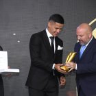 El delantero paraguayo Álex Arce, goleador de Liga de Quito, fue designado como el mejor jugador de la LigaPro de 2024. El Toro recibió un anillo y un trofeo.
