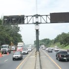 En avenidas como Perimetral se encuentran los paneles.