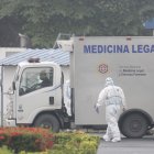 Según la información disponible, se trata de 43 cuerpos, algunos sin identificar.
