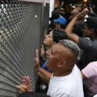 Comerciantes y conocidos pedían justicia por la muerte del joven vendedor.