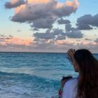 La joven de tan solo 17 años y madre de una bebé de 6 meses enfrenta cargos por presutna agresión.