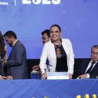 Diana Atamaint en rueda de prensa desde el centro de mando del CNE.