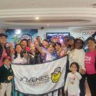 Algunos de los integrantes de la fundación que reclama a Barcelona la entrega del dinero ofrecido por la Noche Amarilla de 2024.