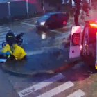 Debido a las lluvias, se reportó un accidente de tránsito en las calles Teodoro Alvarado Oleas y Rodrigo Ycaza Cornejo, norte de Guayaquil.