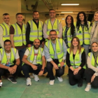 Los empleados de Nestlé disfrutan de un entorno laboral con múltiples beneficios, como teletrabajo y opciones de formación continua.