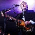 Paul McCartney encendió el Bowery Ballroom con un show íntimo y electrizante que demuestra por qué sigue siendo una leyenda viva.