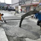 Los trabajos se realizan en la vía cerca al Mall del Sur