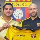 Antonio Álvarez presidente junto a Ignacio de Arruabarrena nuevo arquero del Barcelona SC.