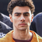 Luigi Mangione enfrenta cargos por asesinato y podría ser acusado de terrorismo.