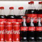 La marca Coca-Cola en el centro de la polémica, tras la reciente prohibición en Cantinela.