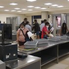 Referencial. Alerta sobre perfiles falsos que usan el nombre de Quiport y el Aeropuerto de Quito para estafas