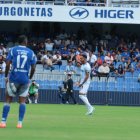 Ismael Díaz festeja el 1-0 transitorio a favor de la Universidad Católica.