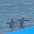 Sicarios entraron al mar en Playas para cumplir su misión.