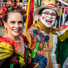 Grupo de personas celebrando el Carnaval.