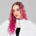 Cada que el reloj marca las 11:11 ella tiene una pregunta...