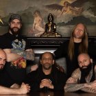 Suffocation vuelve sin su vocalista clásico, Frank Mullen. Para cubrir tremenda responsabilidad, eligieron a Ricky Myers (abajo a la derecha).