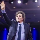 El presidente de Argentina, Javier Milei, llega para hablar el último día de la Conferencia de Acción Política Conservadora (CPAC) anual en National Harbor, Maryland.