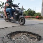 El mal estado de las vías en La Joya y Villa del Rey no es un caso nuevo. Antes ya ha EXPRESO ha contado la situación