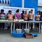 Ciudadanos detenidos en operativo ejecutado en Durán.