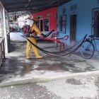 Como medidas preventivas realizan fumigaciones en las viviendas del sector subtropical.