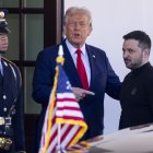 Trump mantuvo una tensa reunión con su homólogo de Ucrania.