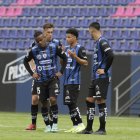 Los rostros de los jugadores de Independiente del Valle mostraron el malestar luego de ser empatados al último minuto por Universidad Católica