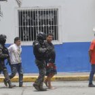 Los detenidos fueron llevados hacia el cuartel modelo de la Policía, en Guayaquil.
