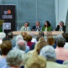 Durante la presentación, Marcia Gilbert Baquerizo, Benjamín Rosales Valenzuela, Stephanie García Albán y Eduardo Estrada Guzmán. Al micrófono, Rocío Cedeño.