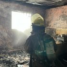 12 bomberos atendieron el incidente.