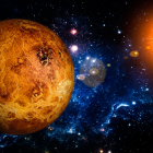 Venus, el brillante planeta del Sistema Solar, en una vista aislada desde el espacio.