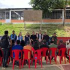Miembros del gobierno colombiano y delegados de la guerrilla del ELN asisten a la liberación de 22 rehenes secuestrados hace más de un mes en el Catatumbo.