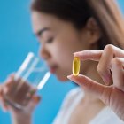 Mantener niveles adecuados de vitamina D podría ayudar a prevenir resfriados en invierno