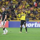 Barcelona SC y Corinthians pelean por clasificar a los grupos de la Copa Libertadores 2025.