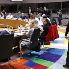 El presidente Volodymyr Zelensky, asiste a la mesa redonda especial del Consejo Europeo para discutir el apoyo continuo a Ucrania y la defensa europea en la sede de la UE en Bruselas el 6 de marzo de 2025.