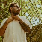 El músico guayaco Luis Alcívar prepara para este 2025 el lanzamiento de su esperado álbum debut.