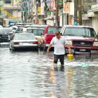 Alertan sobre condiciones climáticas en Guayaquil: fuertes lluvias, vientos y truenos afectan la ciudad.