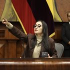 La correísta Viviana Veloz preside la Asamblea Nacional.