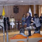 El presidente de la Corte Constitucional, Alí Lozada, fue el encargado de realizar el sorteo.