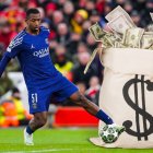 William Pacho se ha convertido en una de las estrellas de PSG.