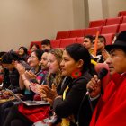 Leonidas Iza, presidente de la Conaie, se reunió el 12 de marzo de 2025 con activistas tras la falta de consenso con las organizaciones indígenas.