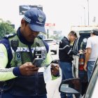 Referencial de operativos de control de ATM en la Av. Pedro Menéndez, Guayaquil.