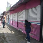 Situación. En la calle Ernesto Albán, desde la 25 de Julio hasta la Tulcán hay unos 20 locales cerrados.